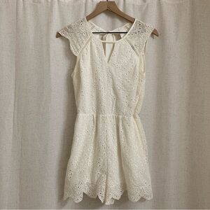 Express Cream Eyelet V Neck Flutter Sleeve Tie Back jumper Romper 2